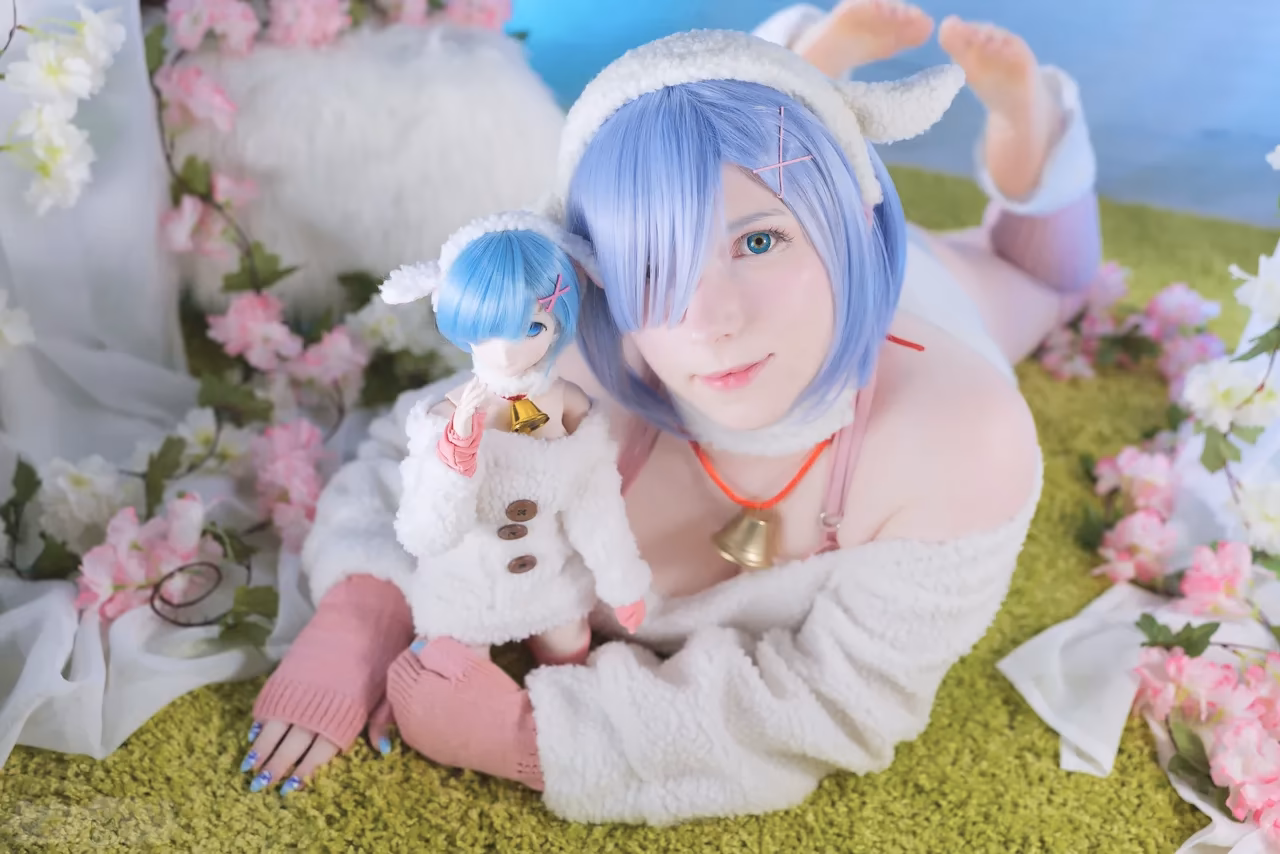 Erokawa Nekomi as Rem — cosplay photo 24 of 54
