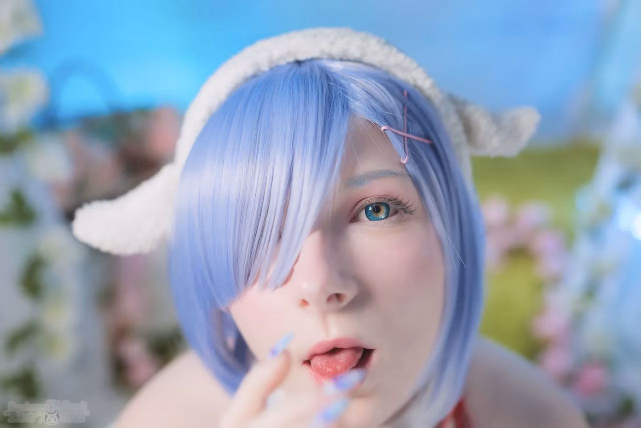 Erokawa Nekomi as Rem — cosplay photo 31 of 54