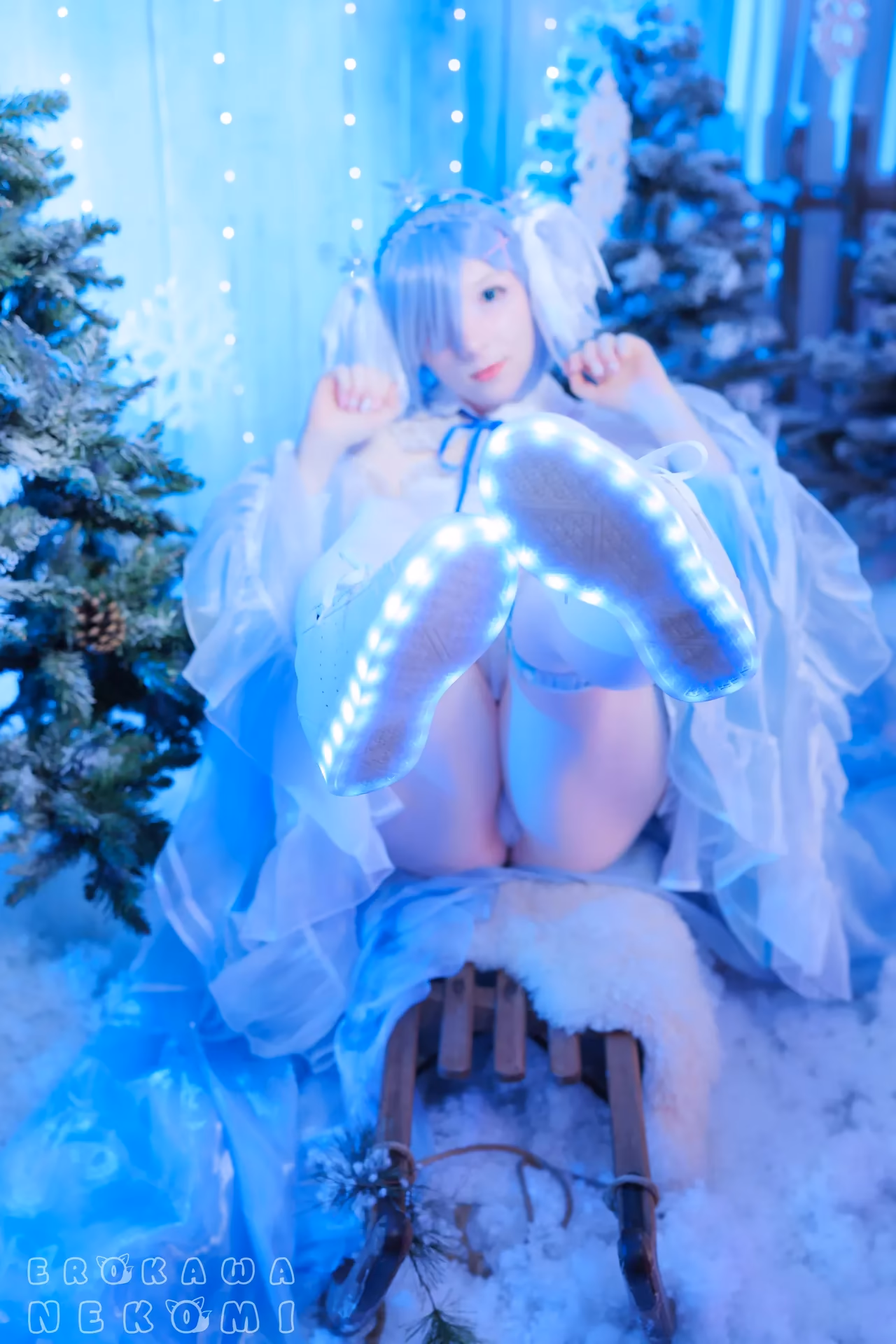 Erokawa Nekomi as Rem — cosplay photo 37 of 70
