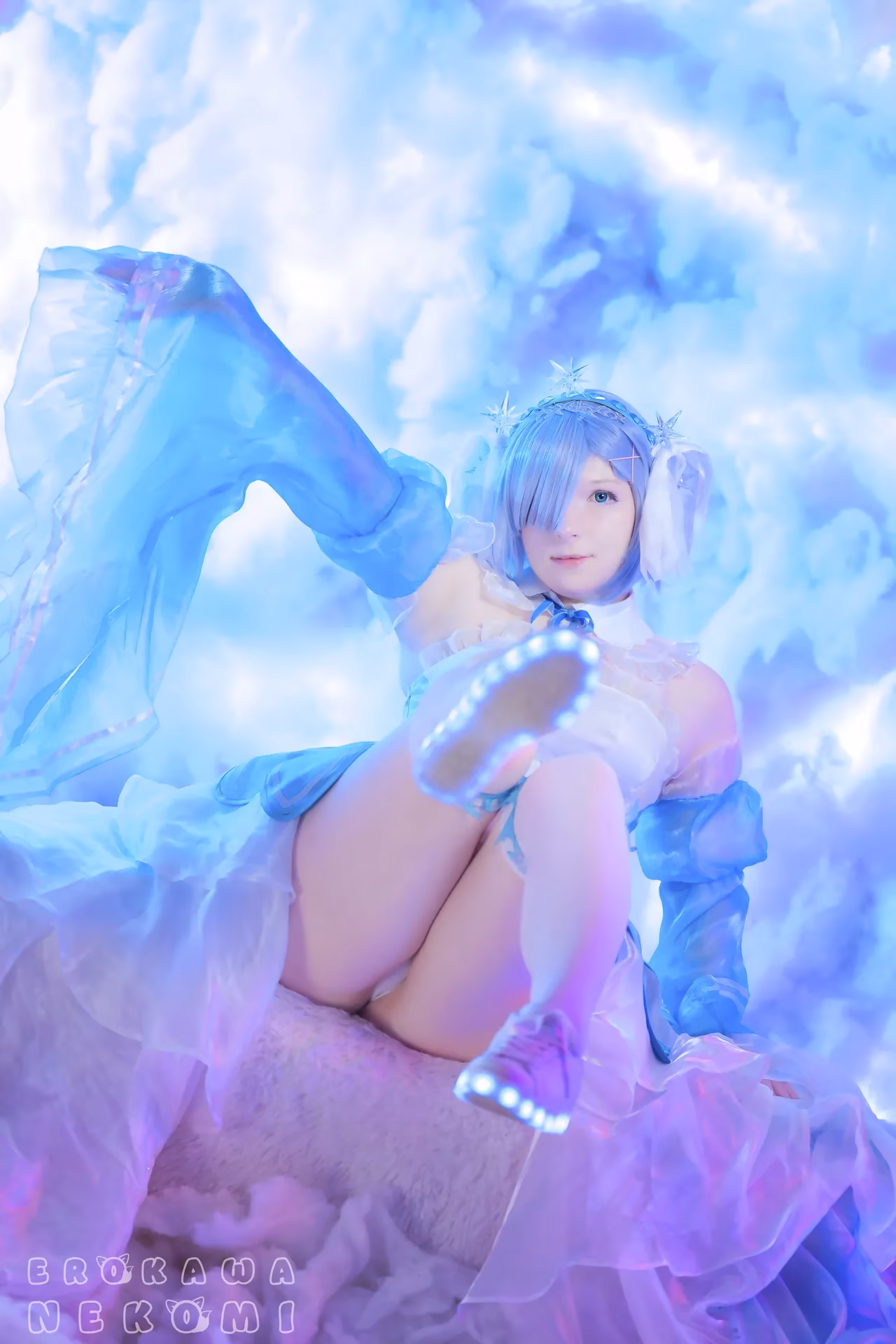 Erokawa Nekomi as Rem — cosplay photo 43 of 70