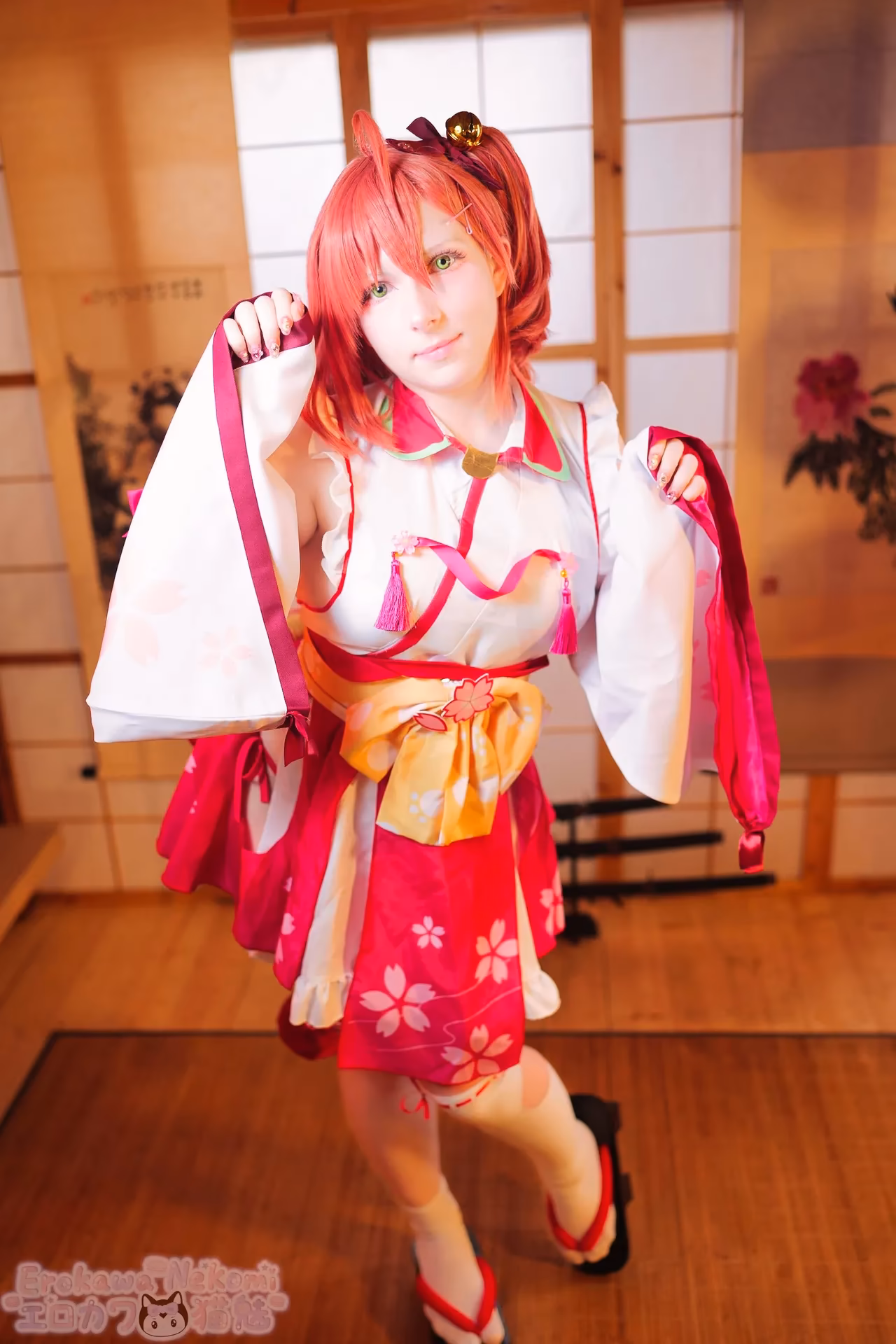 Erokawa Nekomi as Sakura Miko — cosplay photo 41 of 84