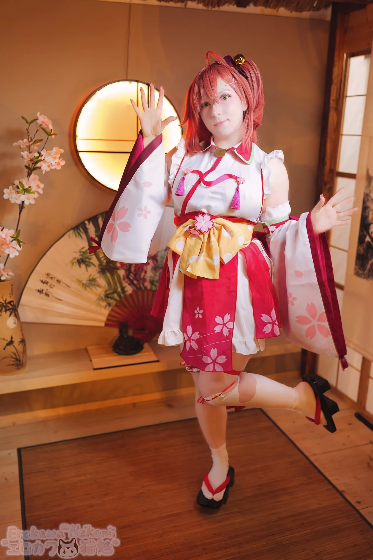 Erokawa Nekomi as Sakura Miko — cosplay photo 45 of 84