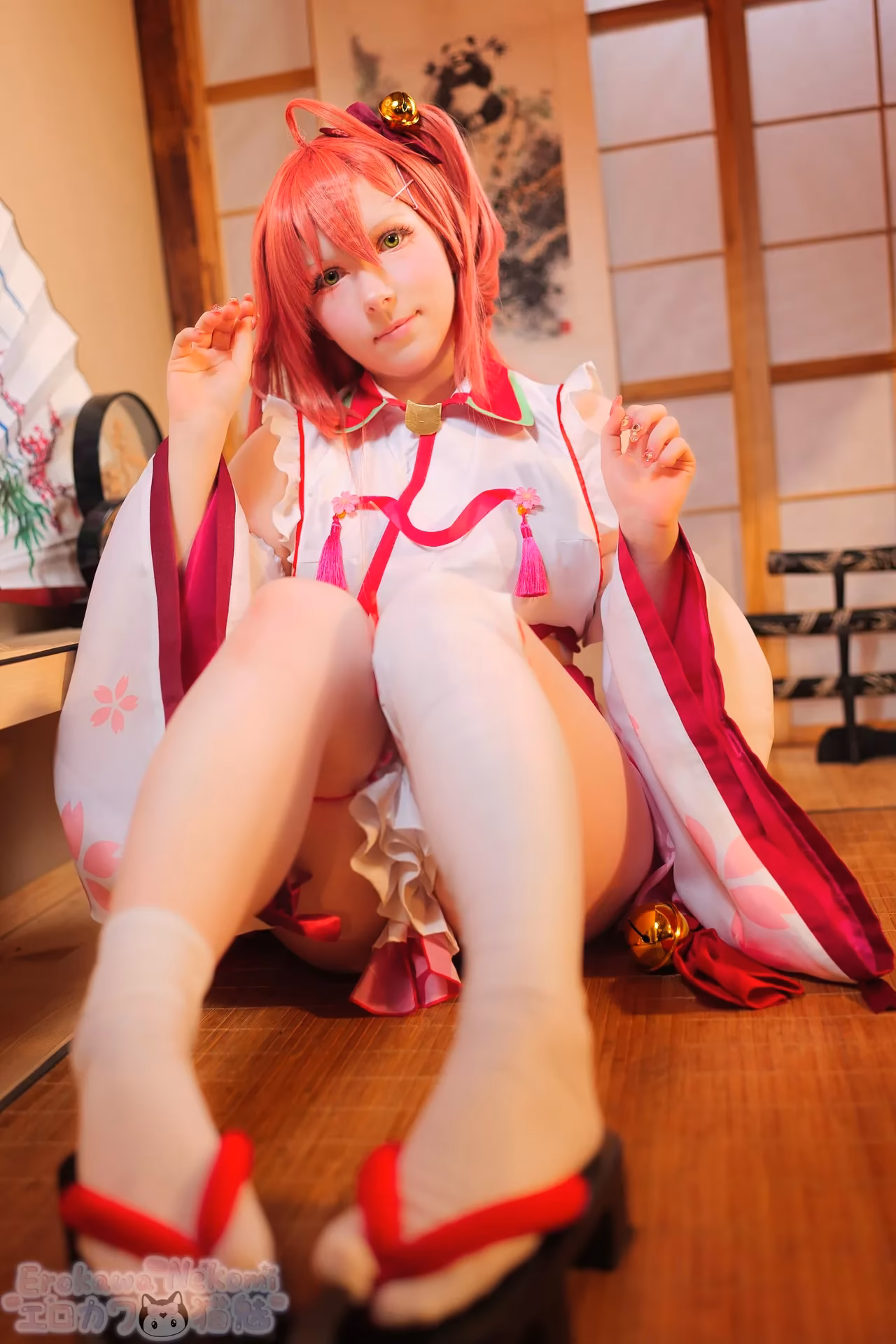 Erokawa Nekomi as Sakura Miko — cosplay photo 73 of 84