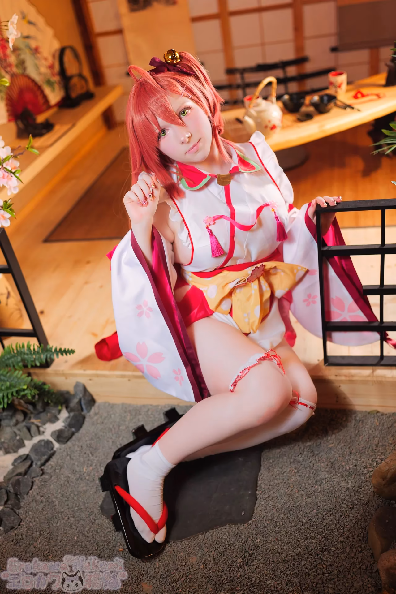 Erokawa Nekomi as Sakura Miko — cosplay photo 8 of 84