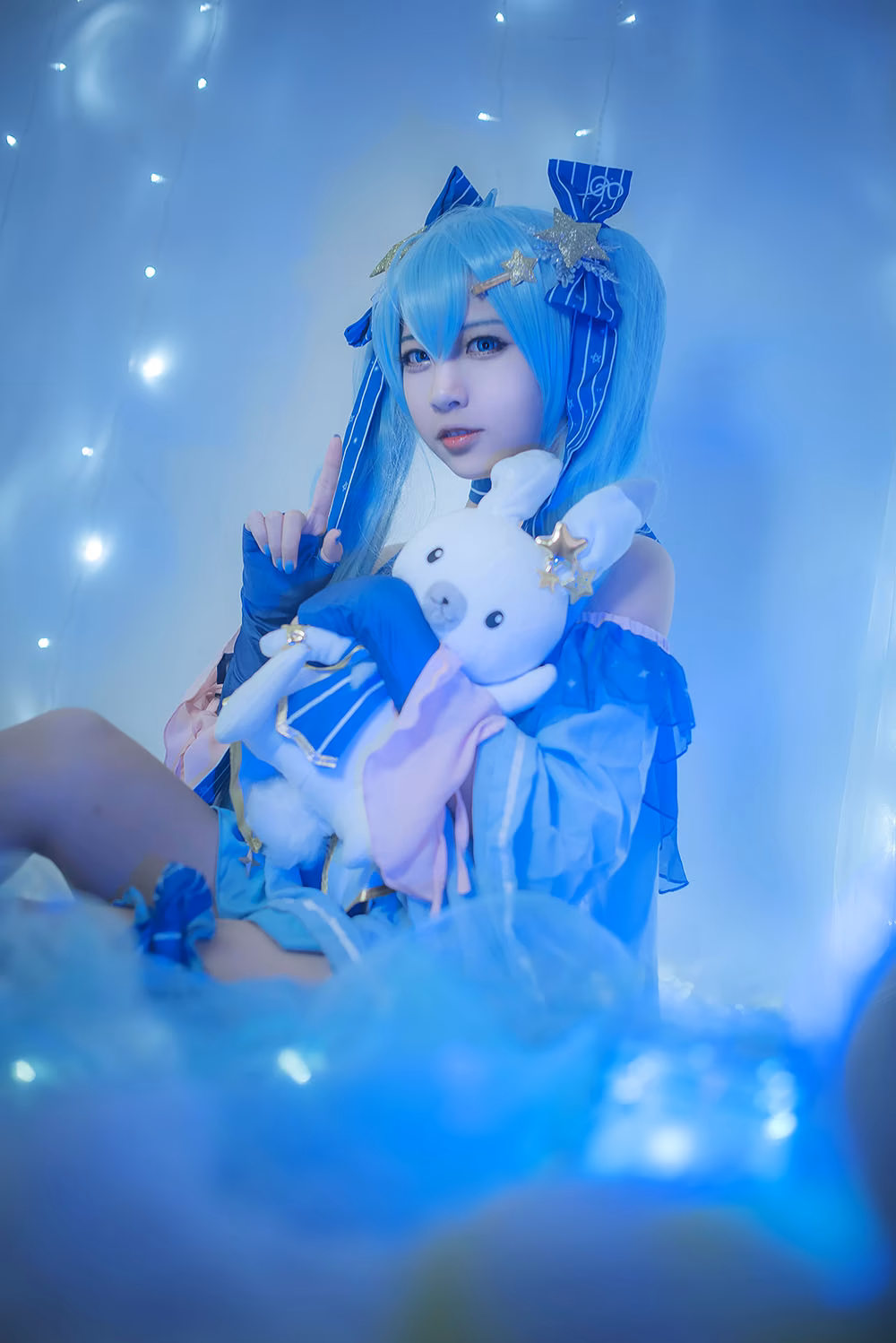 Erzuo Nisa as Hatsune Miku — cosplay photo 20 of 29