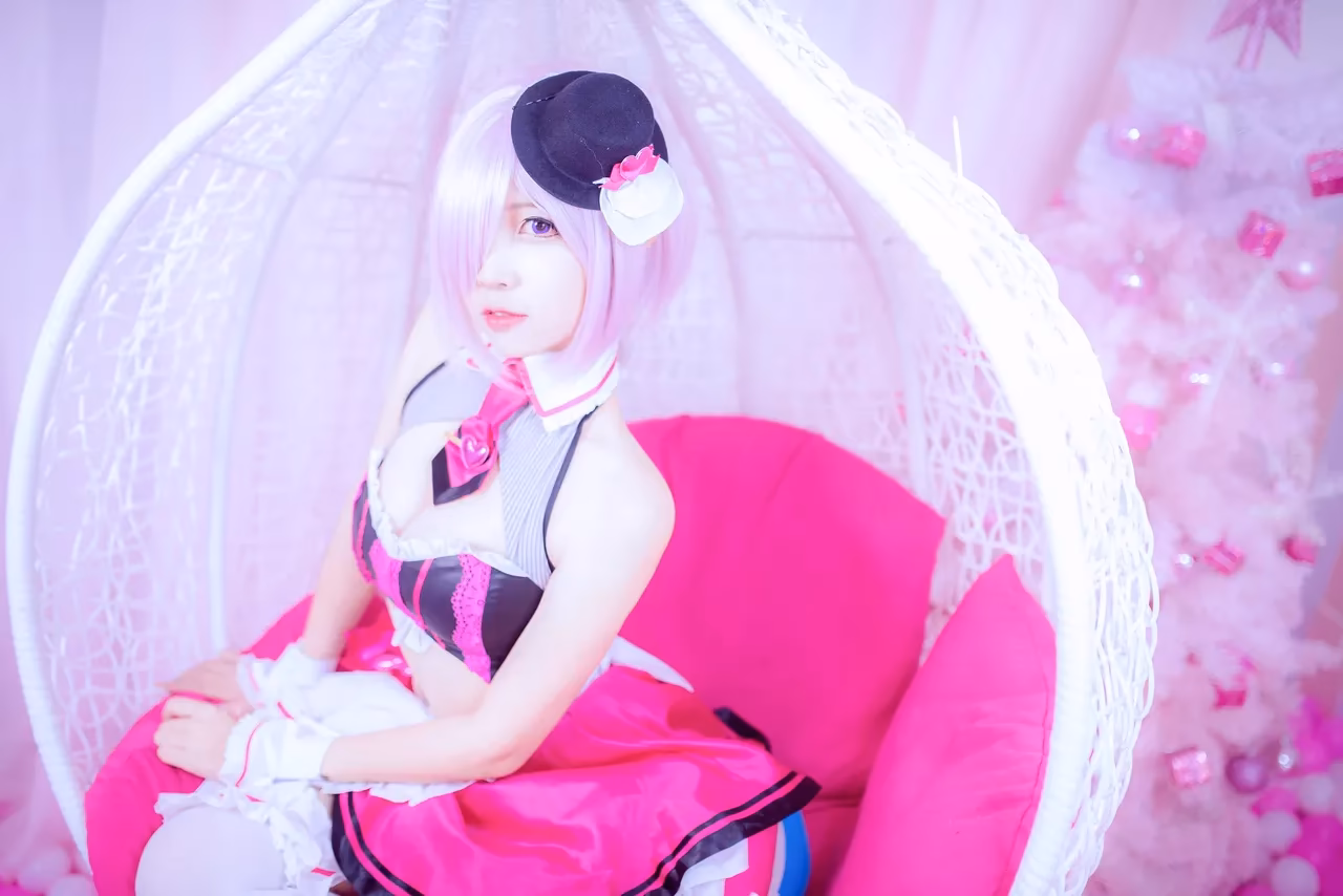 Erzuo Nisa as Mash Kyrielight — cosplay photo 5 of 9