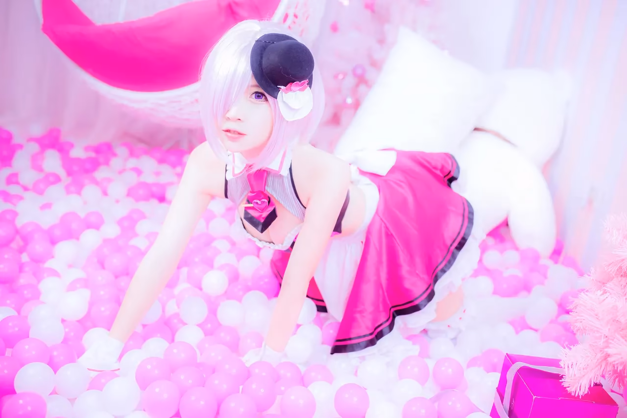 Erzuo Nisa as Mash Kyrielight — cosplay photo 8 of 9