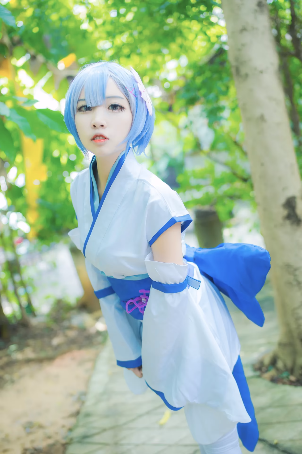 Erzuo Nisa as Rem — cosplay photo 10 of 24