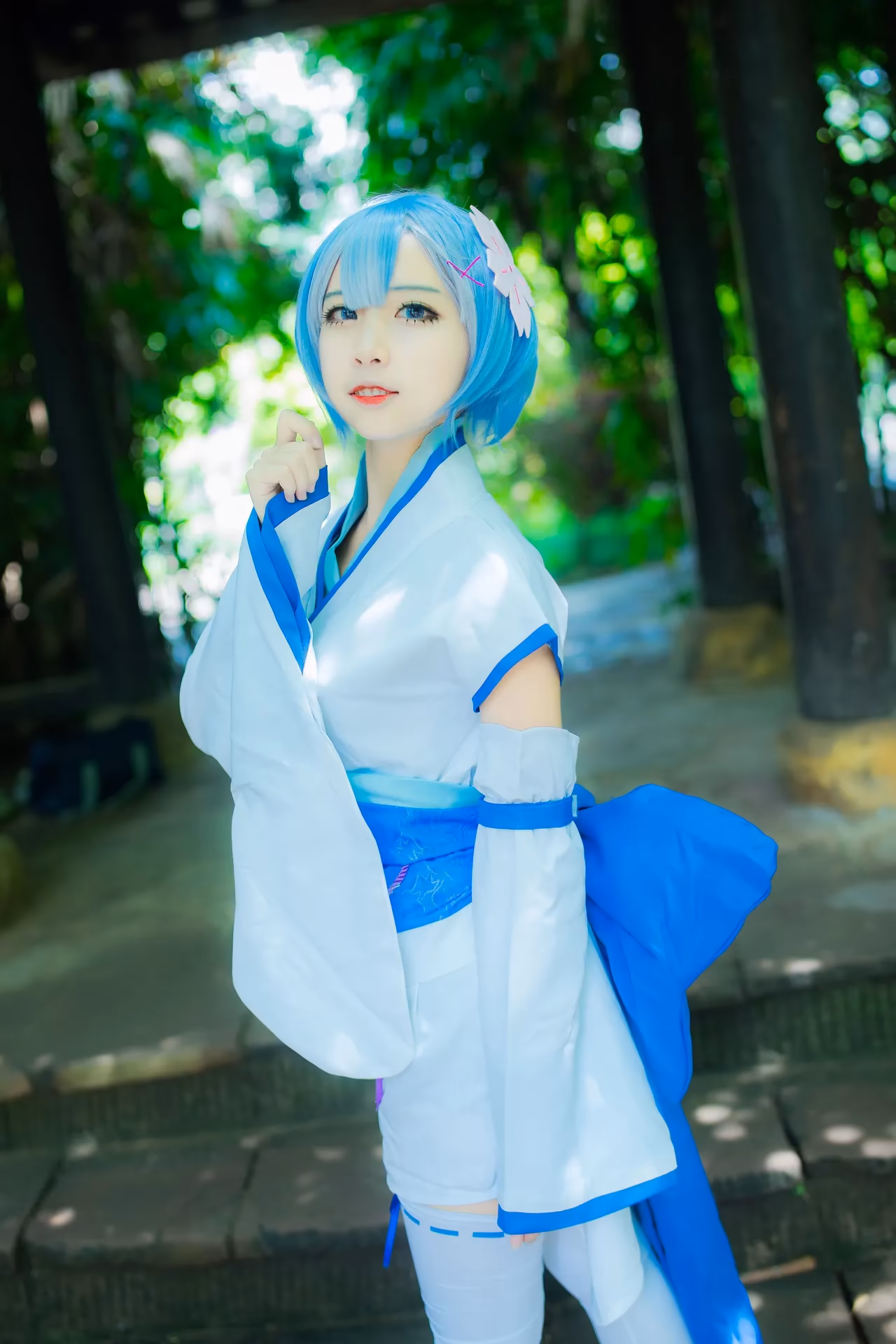Erzuo Nisa as Rem — cosplay photo 3 of 24