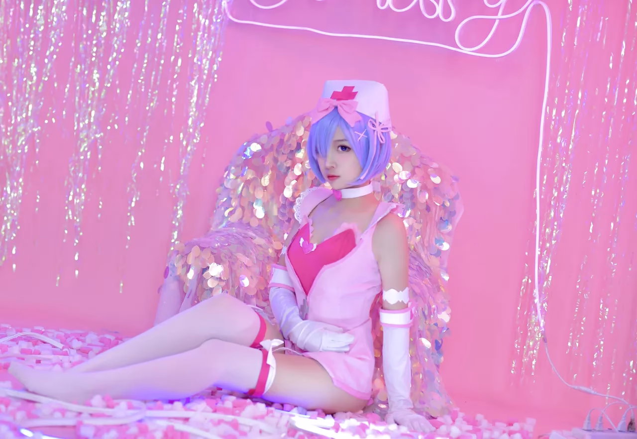 Erzuo Nisa as Rem — cosplay photo 3 of 40
