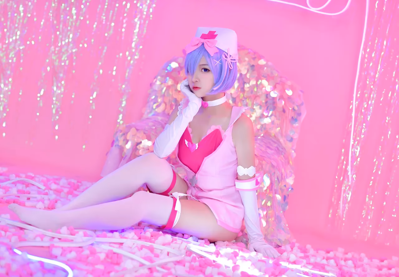 Erzuo Nisa as Rem — cosplay photo 4 of 40