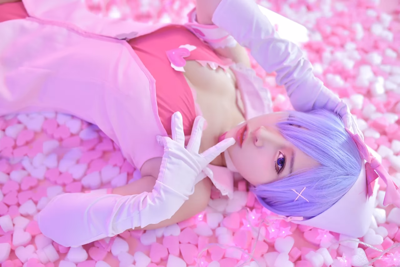 Erzuo Nisa as Rem — cosplay photo 40 of 40