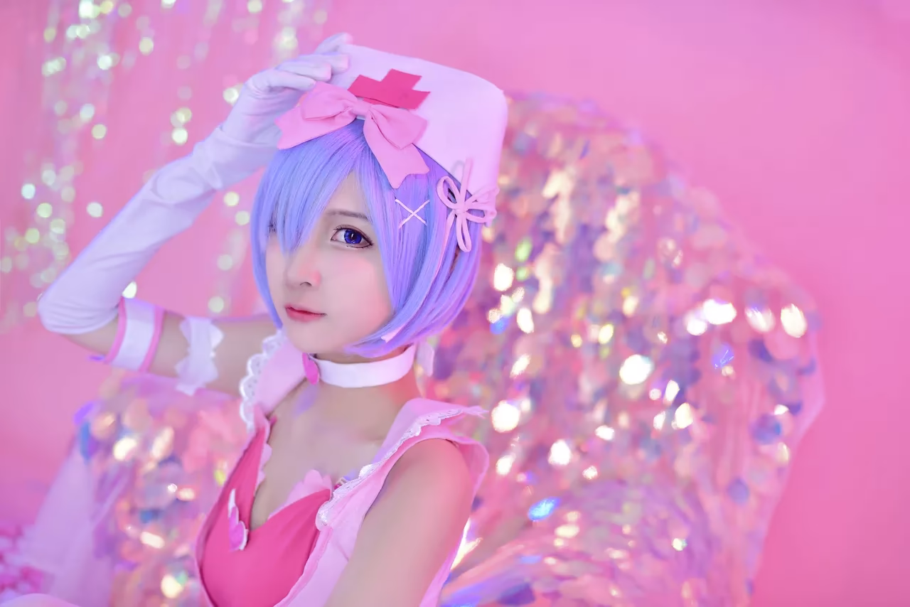 Erzuo Nisa as Rem — cosplay photo 9 of 40