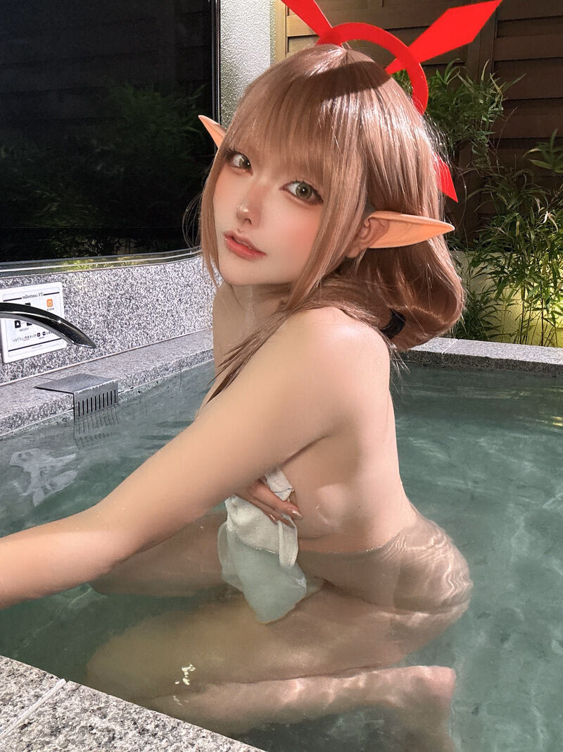 Etocha as Chinatsu Hinomiya — cosplay photo 2 of 51