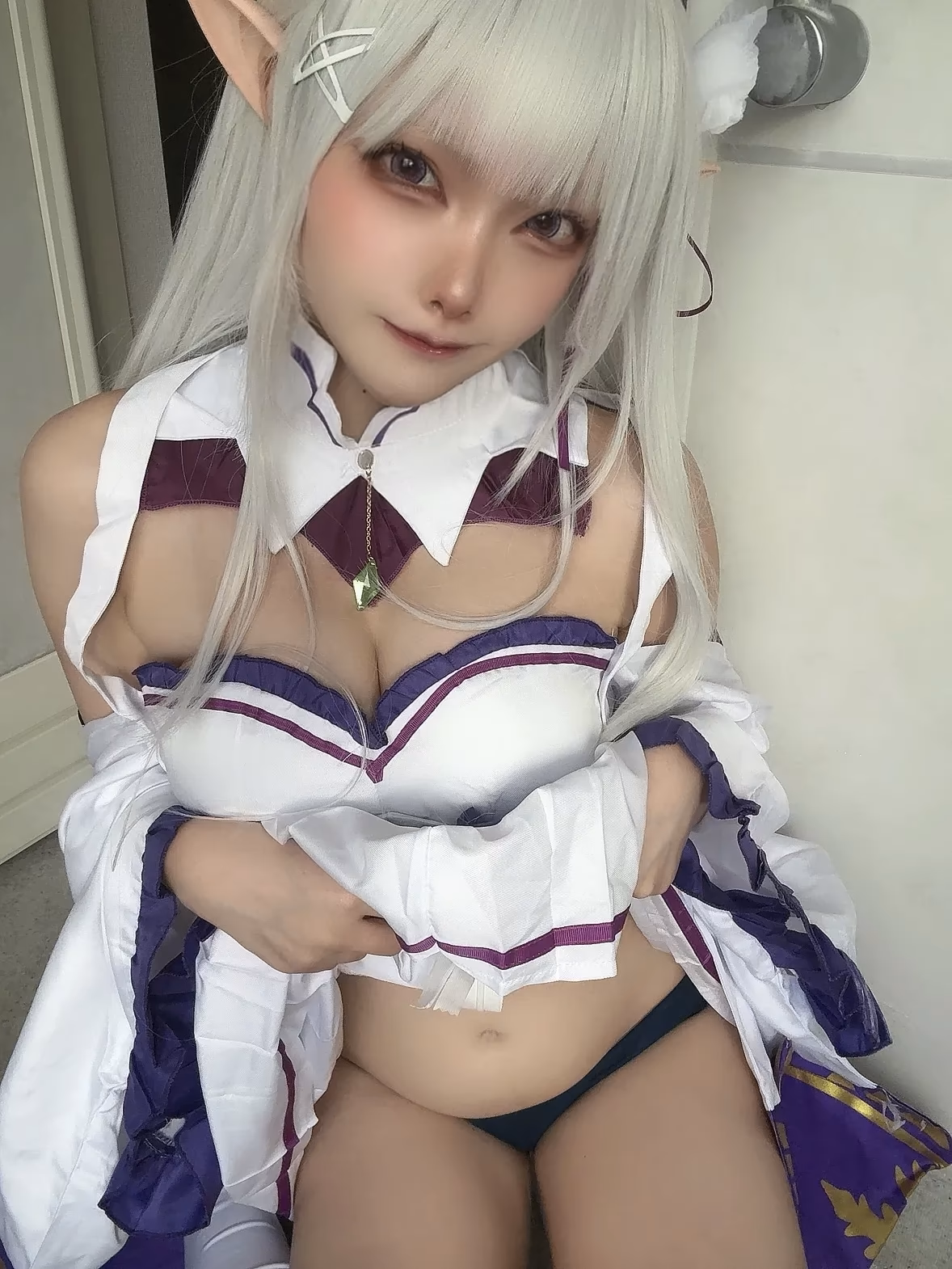 Etocha as Emilia — cosplay photo 37 of 91