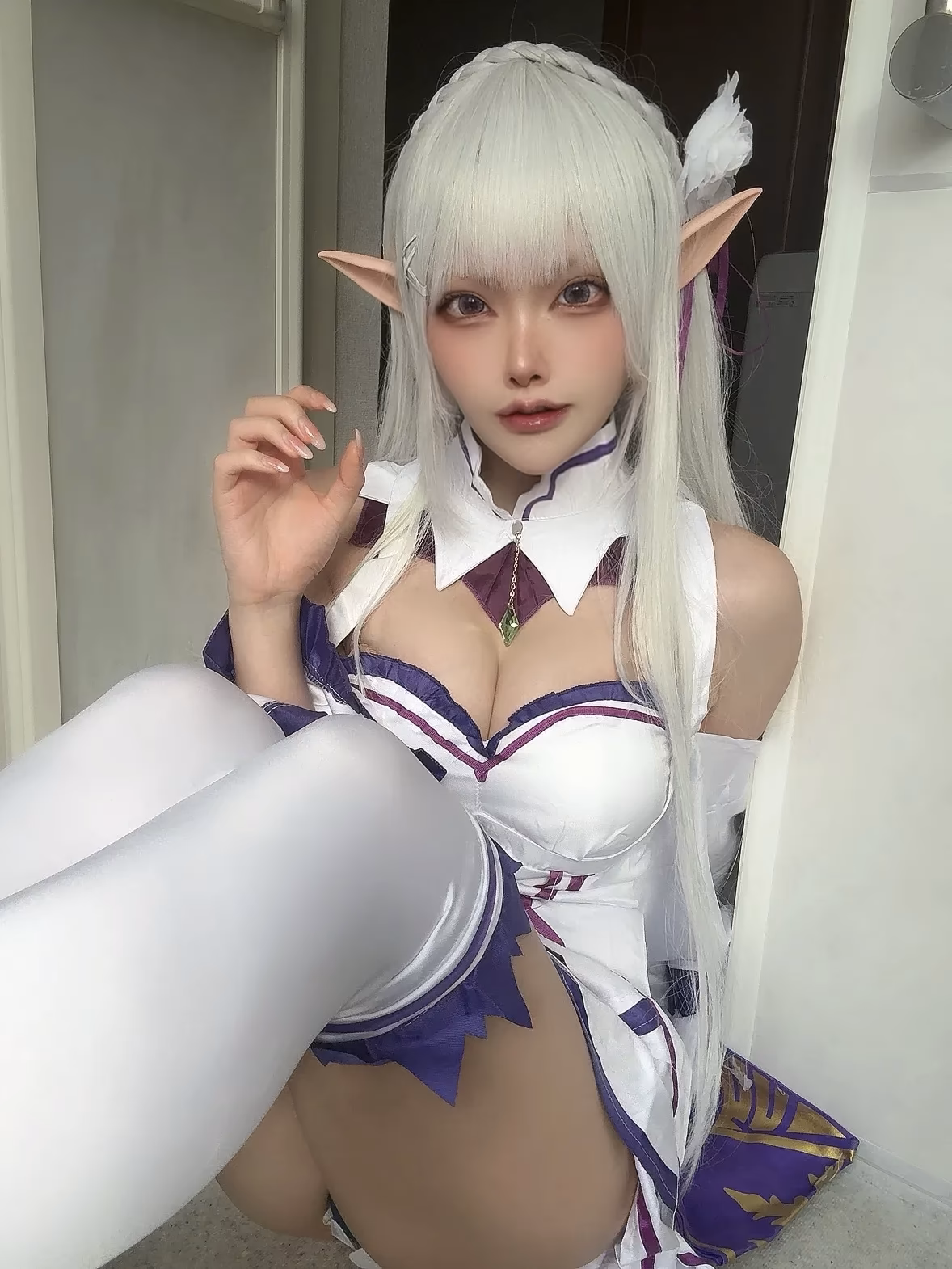 Etocha as Emilia — cosplay photo 38 of 91