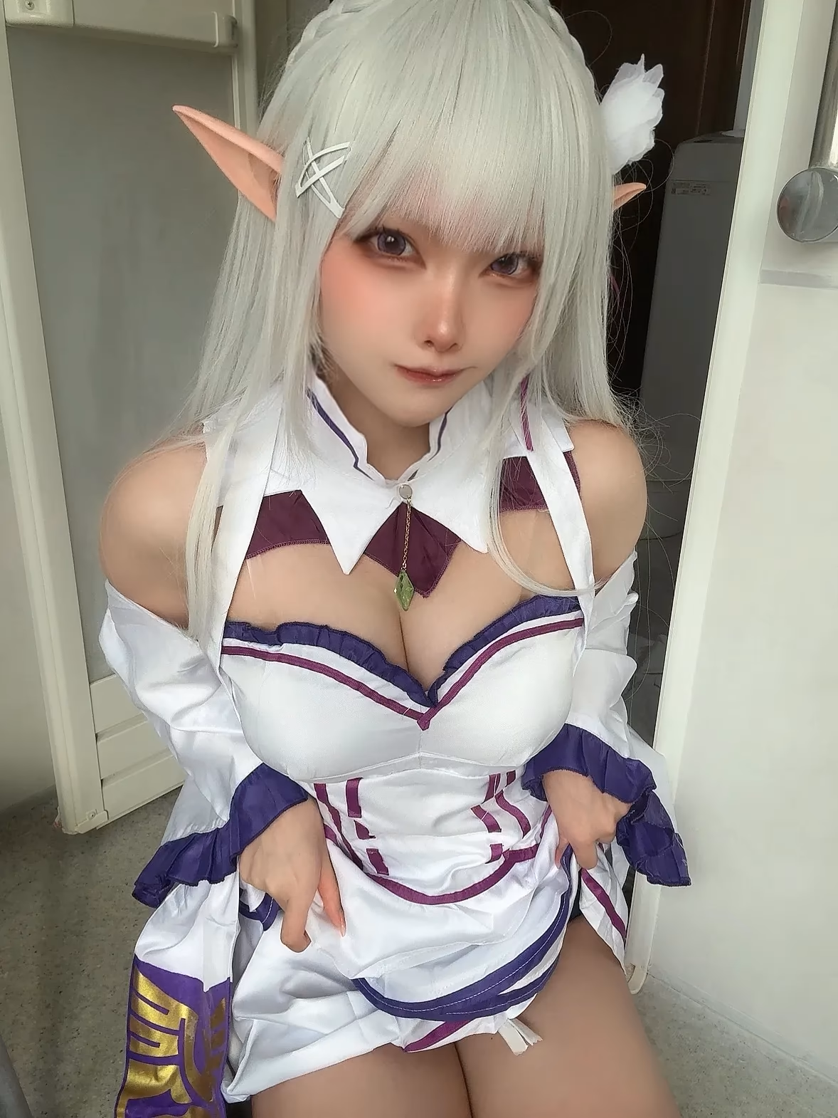 Etocha as Emilia — cosplay photo 50 of 91