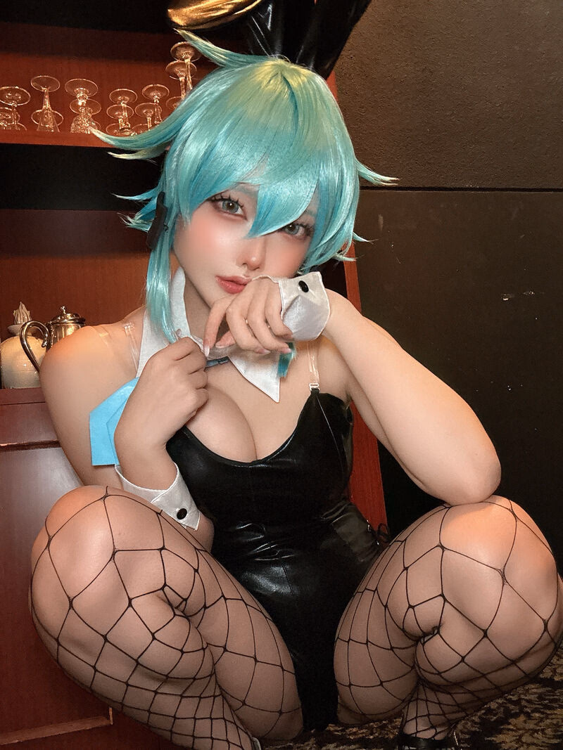 Etocha as Sinon (Shino Asada) — cosplay photo 46 of 65