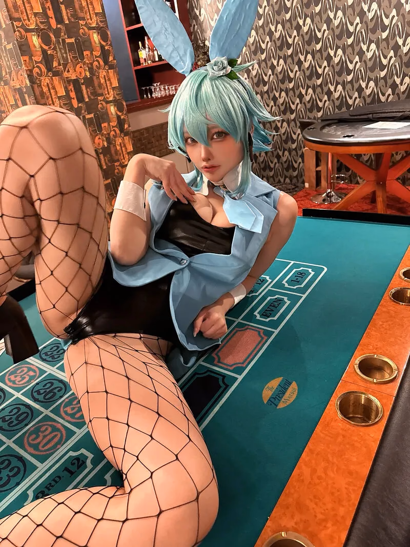 Etocha as Sinon (Shino Asada) — cosplay photo 54 of 65