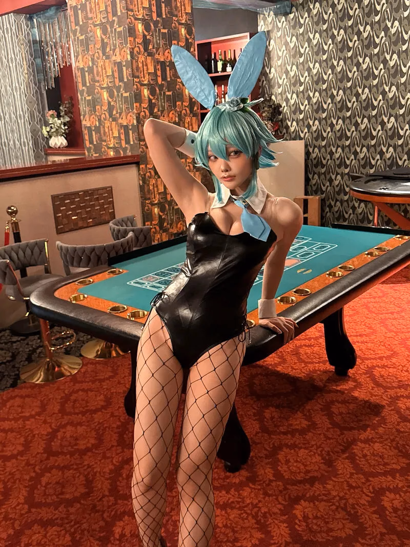Etocha as Sinon (Shino Asada) — cosplay photo 8 of 65
