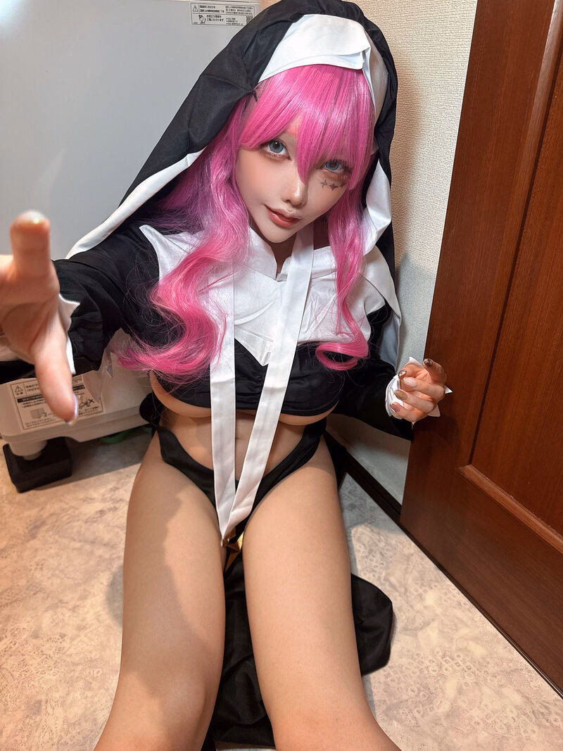 Etocha as Sister Gigant — cosplay photo 19 of 70
