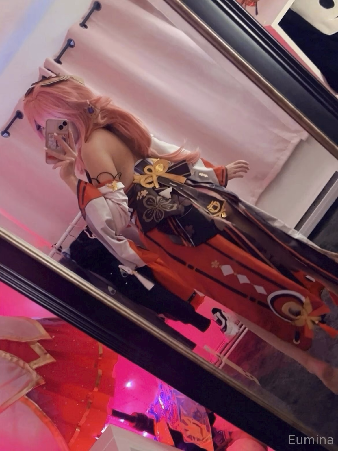 Eumina as Yae Miko — cosplay photo 10 of 10