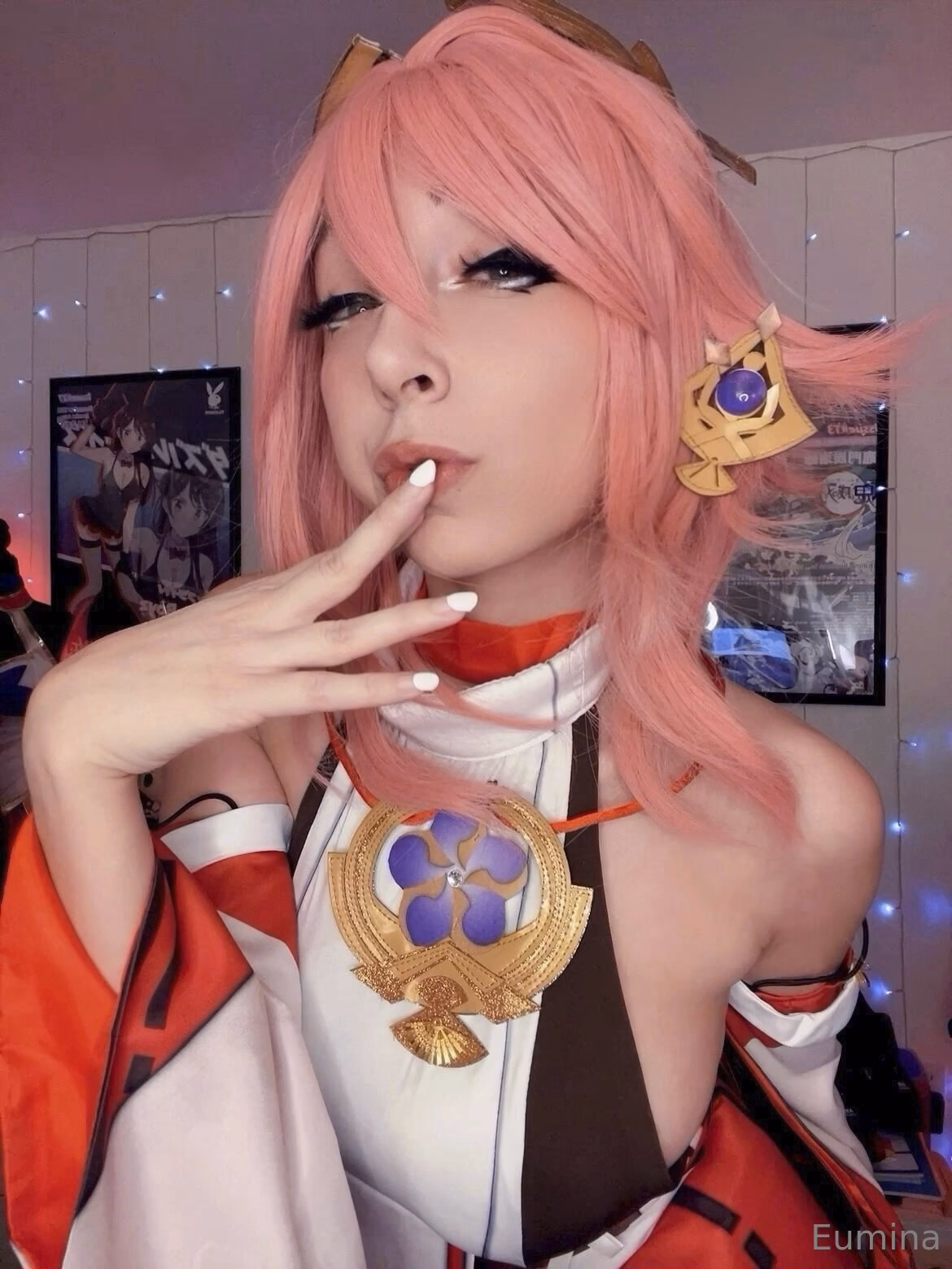 Eumina as Yae Miko — cosplay photo 3 of 10