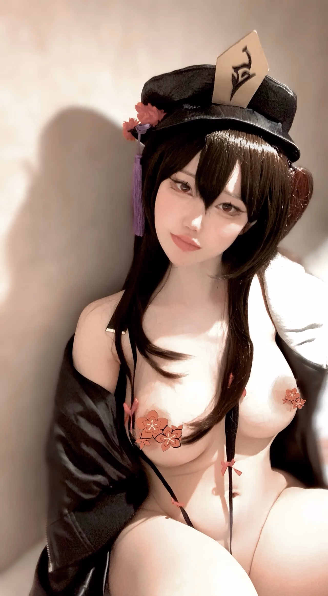 evawxsh as Hu Tao — cosplay photo 12 of 12