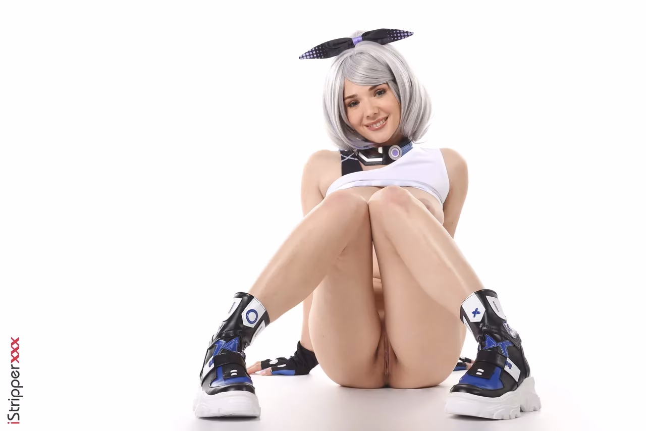 Eve Sweet as Silver Wolf — cosplay photo 19 of 50