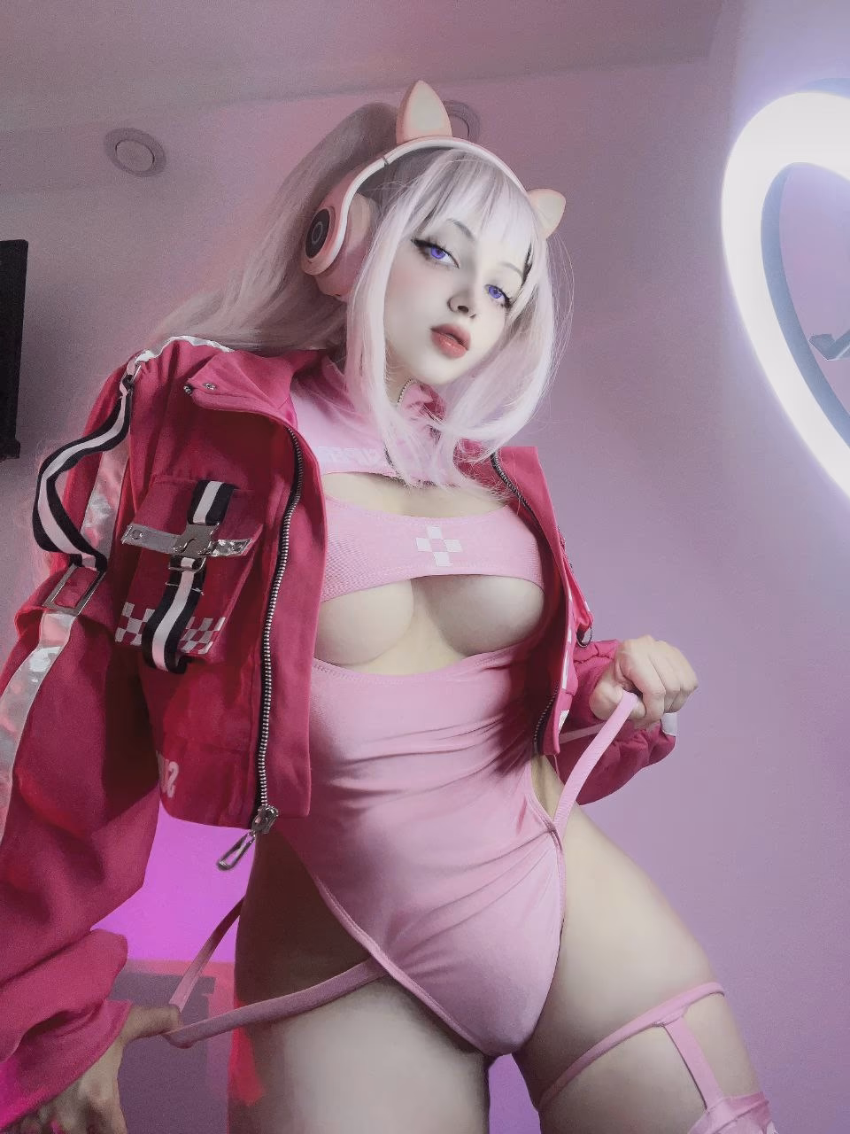 Evelinaava as Alice — cosplay photo 2 of 10