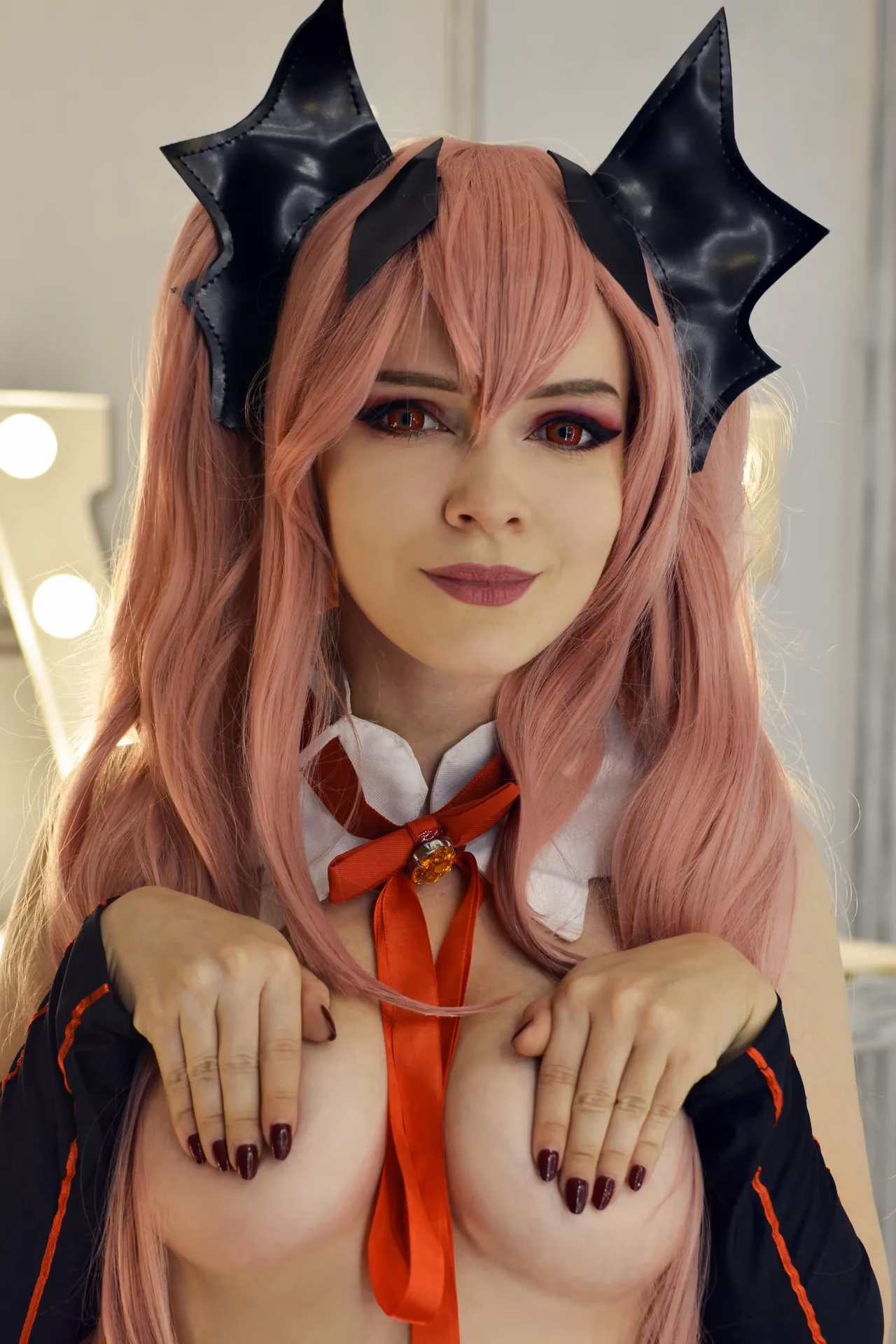 Evenink as Krul Tepes — cosplay photo 7 of 10