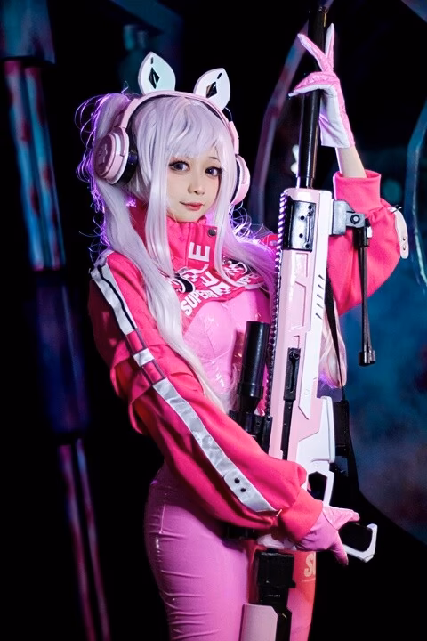 Evil Overlord Gabo as Alice — cosplay photo 13 of 35