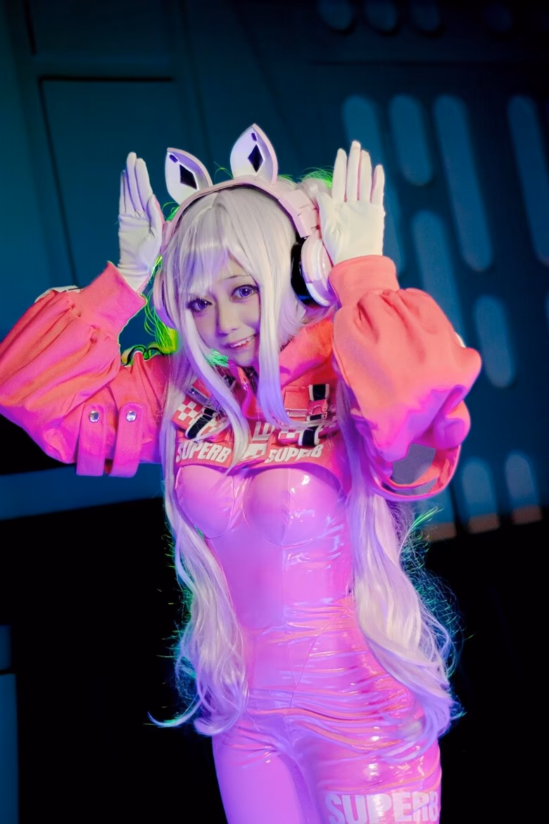 Evil Overlord Gabo as Alice — cosplay photo 29 of 35