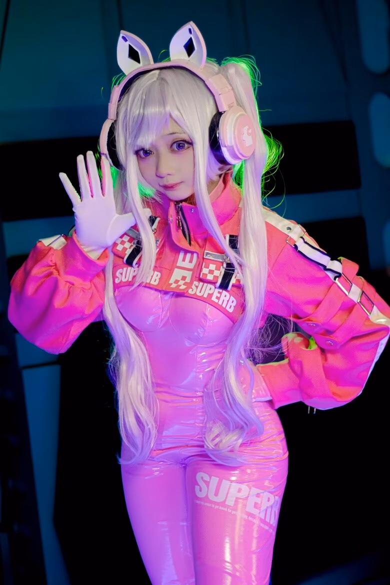 Evil Overlord Gabo as Alice — cosplay photo 33 of 35