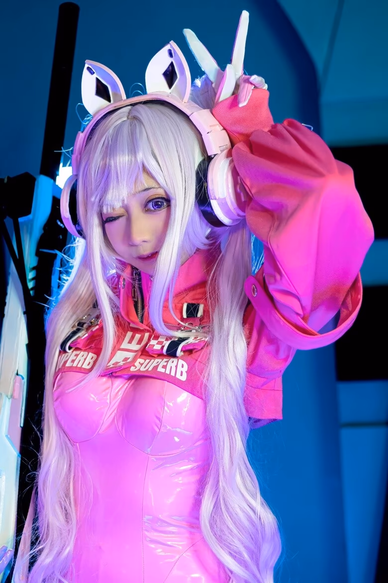 Evil Overlord Gabo as Alice — cosplay photo 7 of 35