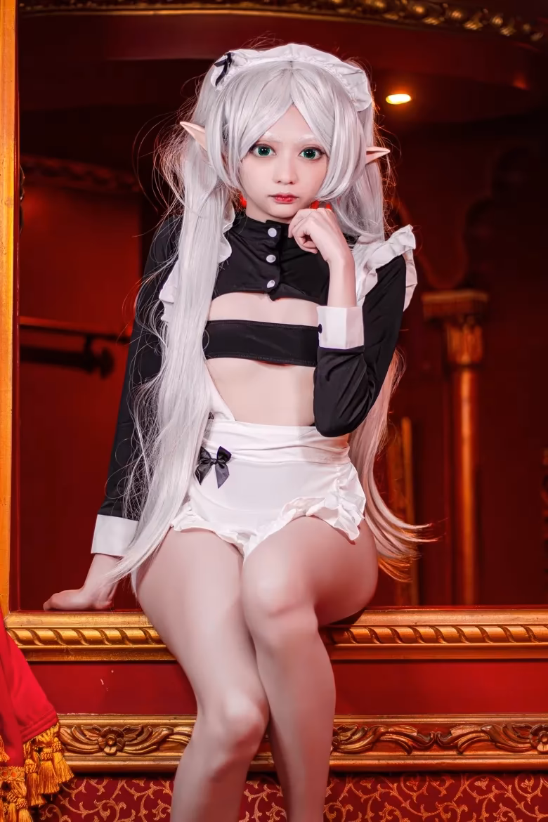 Evil Overlord Gabo as Frieren — cosplay photo 17 of 35