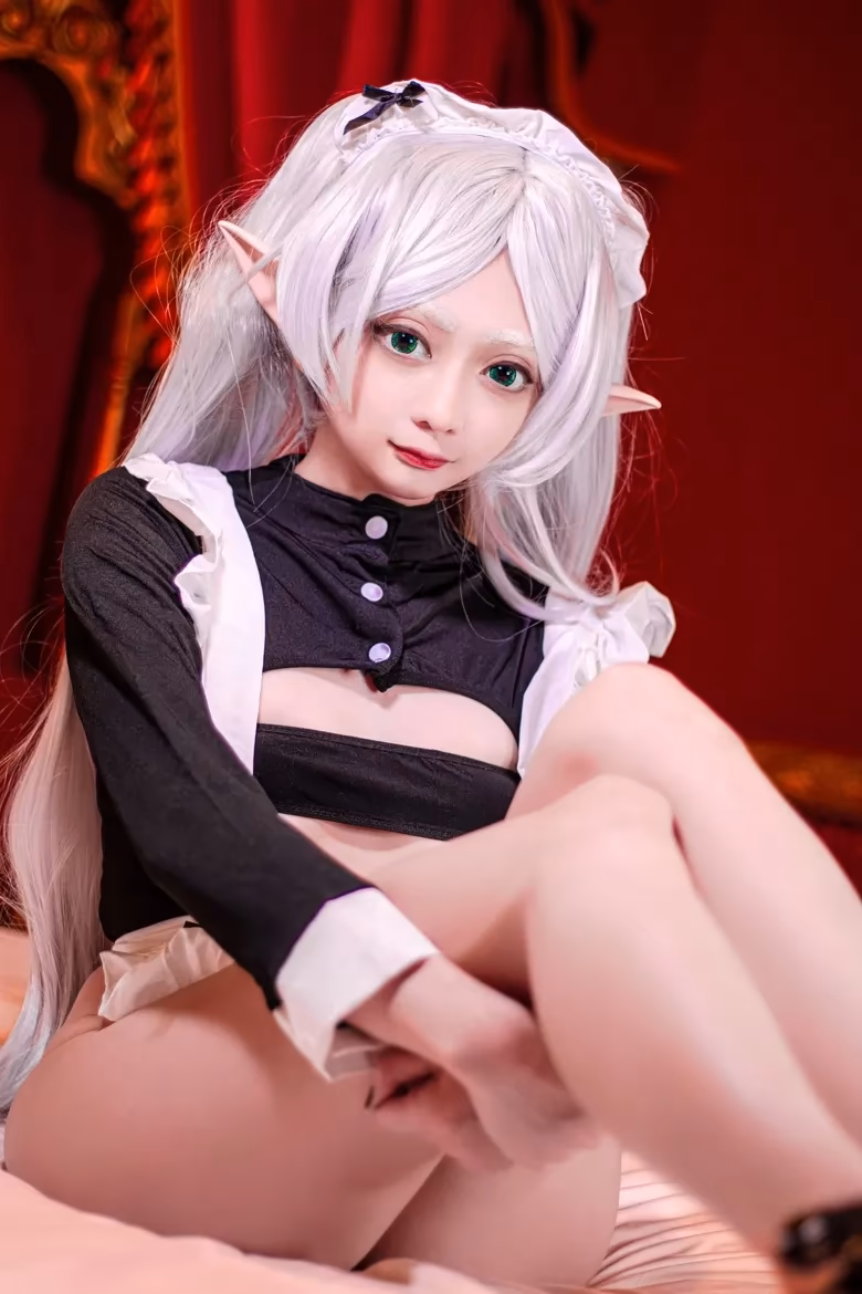 Evil Overlord Gabo as Frieren — cosplay photo 20 of 35