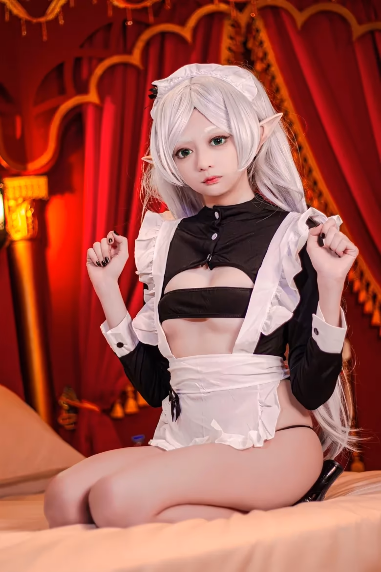 Evil Overlord Gabo as Frieren — cosplay photo 23 of 35