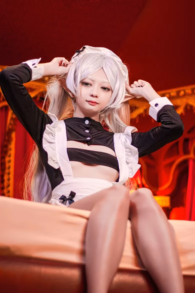 Evil Overlord Gabo as Frieren — cosplay photo 24 of 35