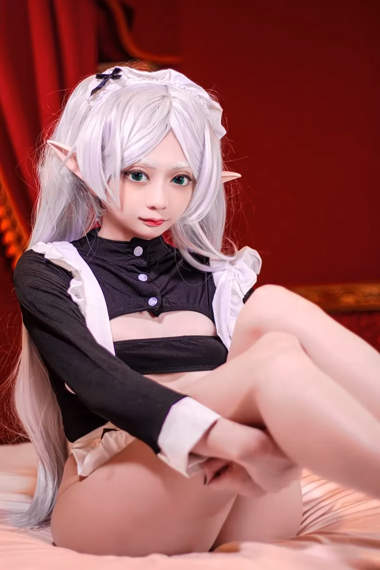Evil Overlord Gabo as Frieren — cosplay photo 27 of 35