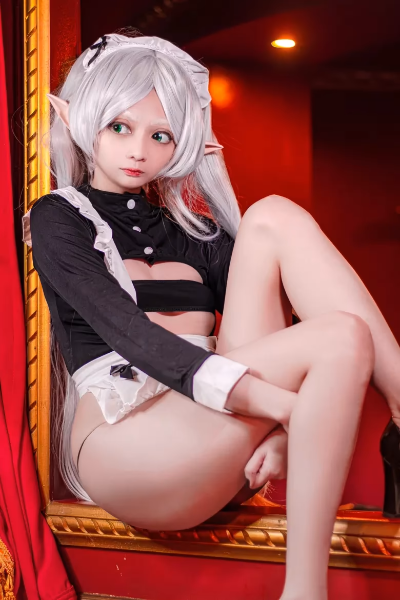 Evil Overlord Gabo as Frieren — cosplay photo 28 of 35
