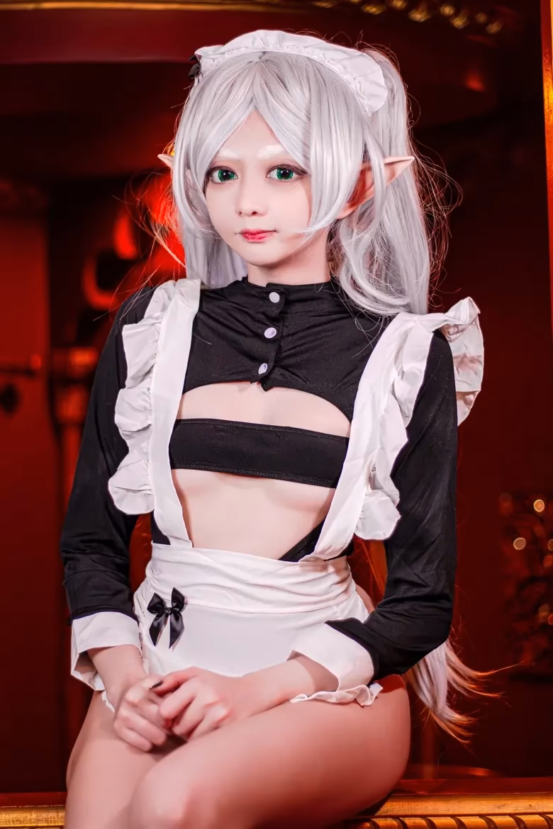 Evil Overlord Gabo as Frieren — cosplay photo 29 of 35
