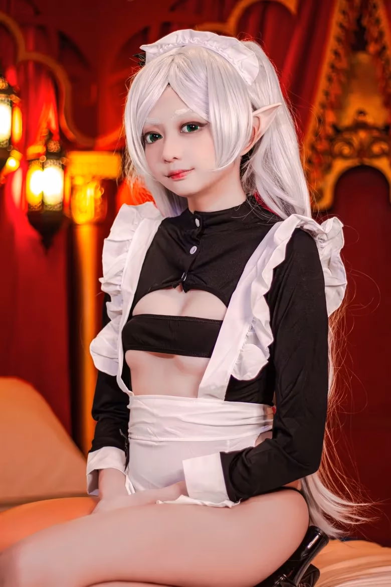 Evil Overlord Gabo as Frieren — cosplay photo 32 of 35