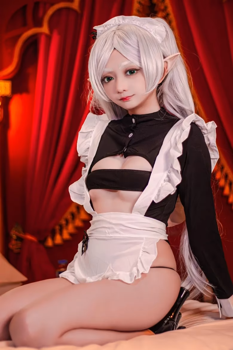 Evil Overlord Gabo as Frieren — cosplay photo 35 of 35