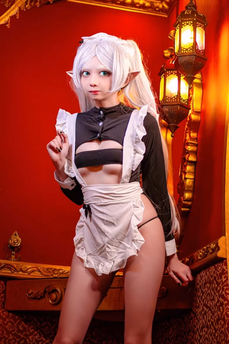 Evil Overlord Gabo as Frieren — cosplay photo 4 of 35
