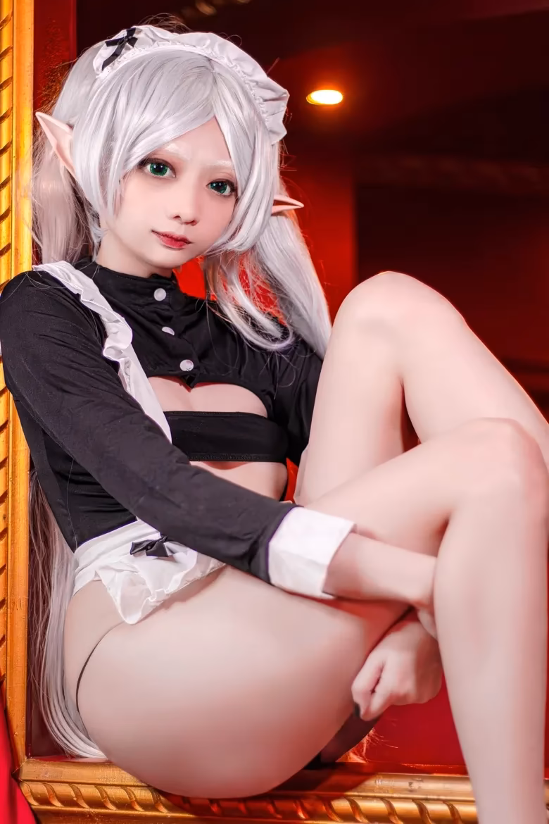 Evil Overlord Gabo as Frieren — cosplay photo 8 of 35