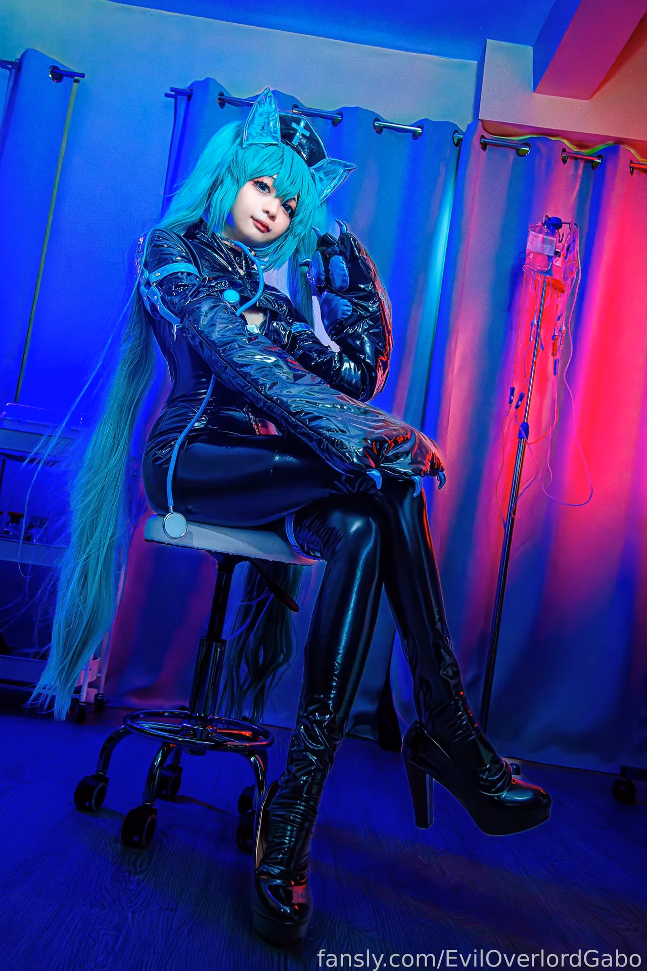 Evil Overlord Gabo as Hatsune Miku — cosplay photo 12 of 39