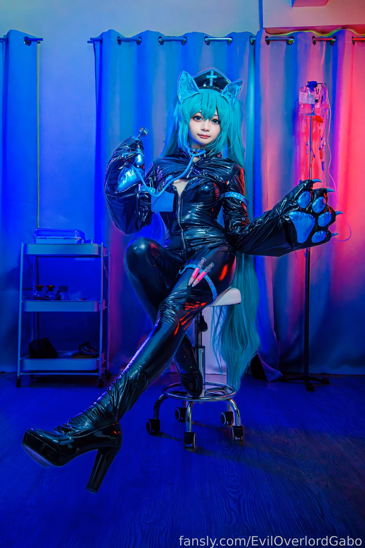 Evil Overlord Gabo as Hatsune Miku — cosplay photo 20 of 39