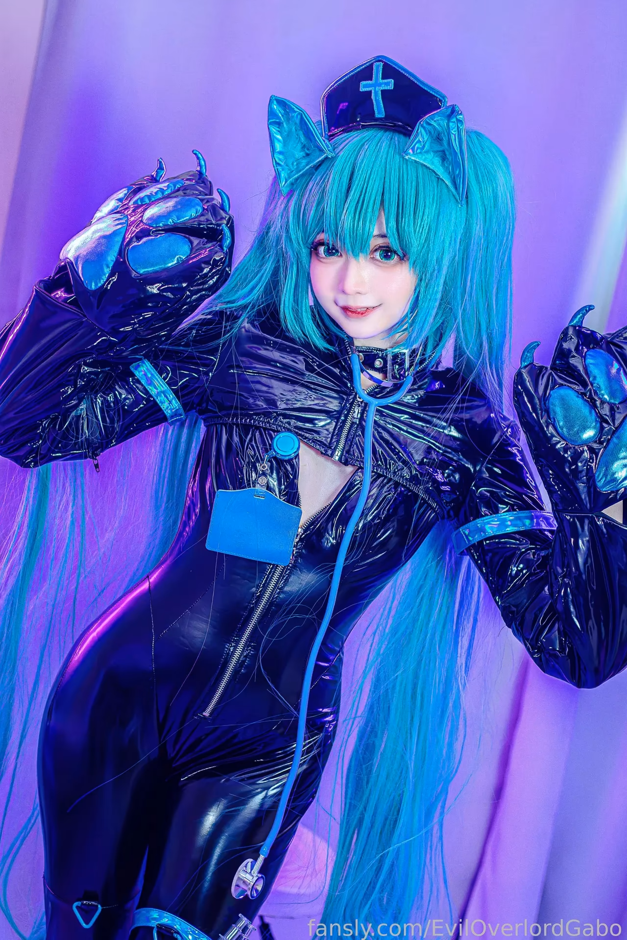 Evil Overlord Gabo as Hatsune Miku — cosplay photo 24 of 39