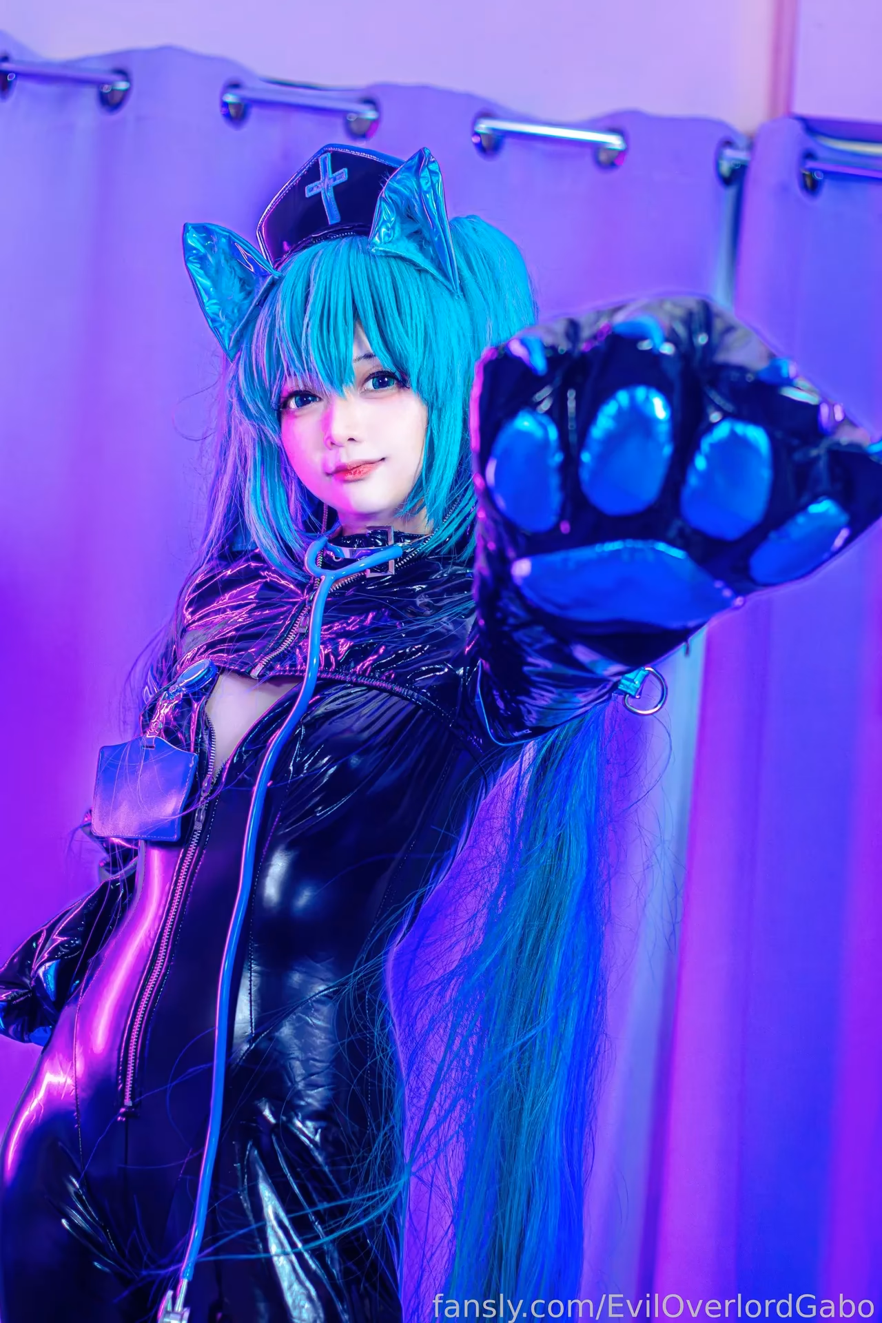 Evil Overlord Gabo as Hatsune Miku — cosplay photo 38 of 39